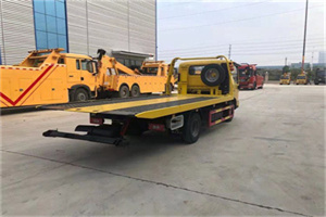 和布克赛尔非事故拖车